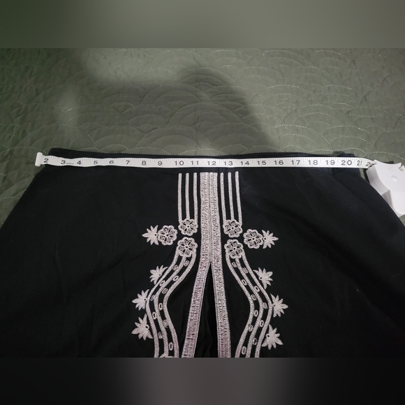 Black and Silver Embroidered Skirt - Picture 3 of 5